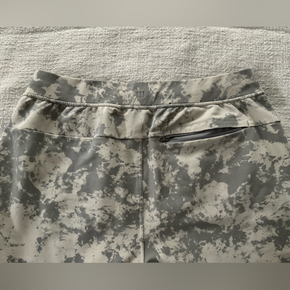 Men’s lululemon joggers size large - Picture 5 of 7